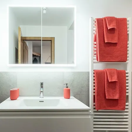 Bijou Apartment Ladir
